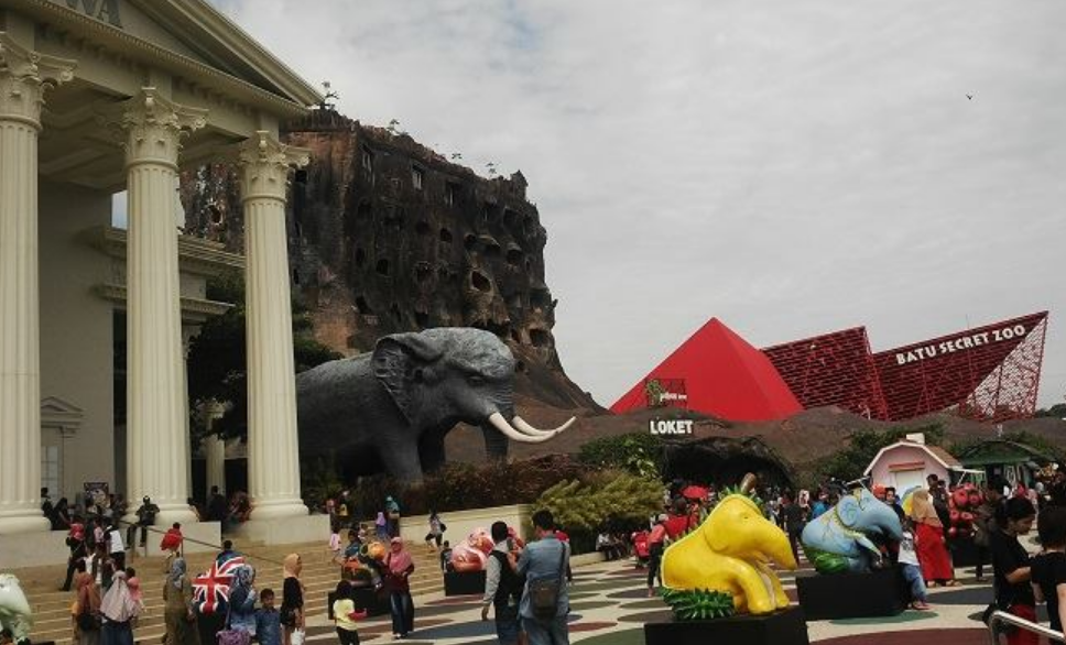 Area Destinasi Wisata Jatim Park 2 Batu Malang
