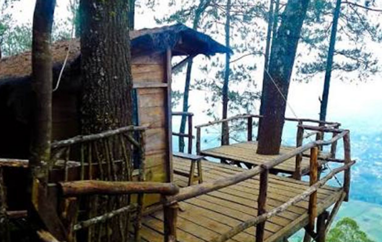 Alamat Destinasi Wisata Omah Kayu Batu Malang