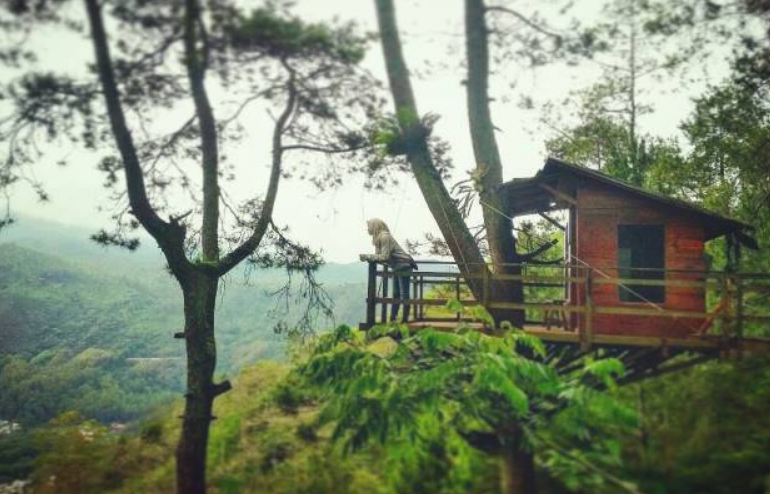 Jam Buka Objek Wisata Omah Kayu Batu Malang
