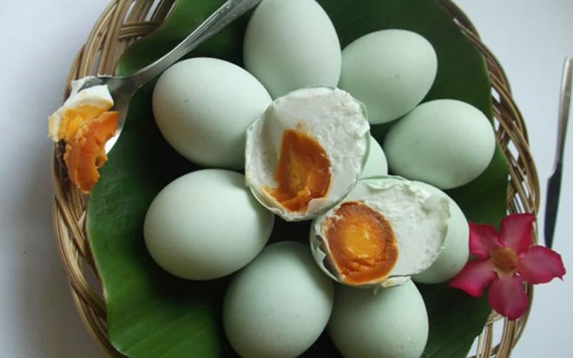 Usaha Telur Asin Bebek Menguntungkan Wajib Dicoba