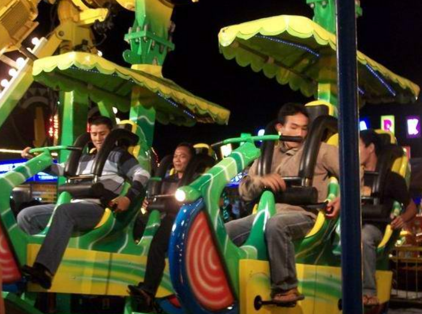 Wisata Batu Night Spectacular Sepeda Udara