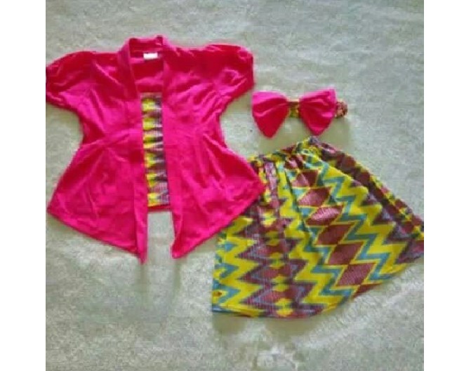 Kebaya Anak Kutubaru Lengan dan Rok Pendek Pink Tua