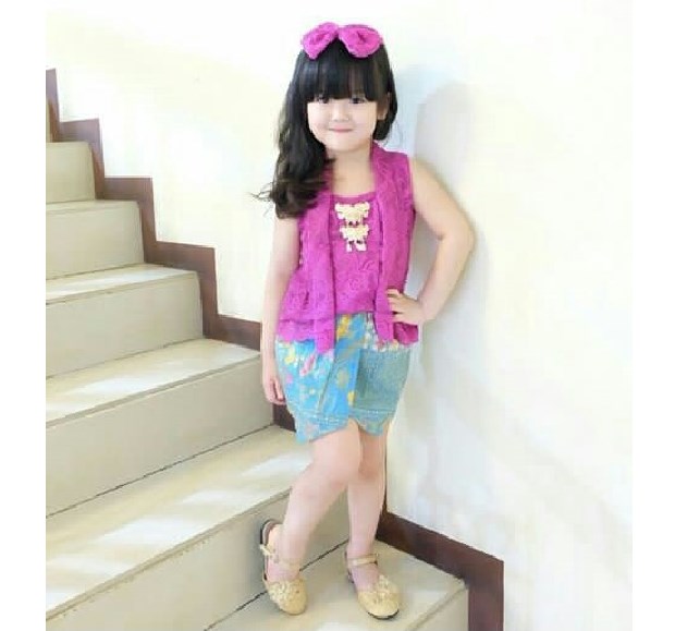 Model Kebaya Anak Kutubaru Tanpa Lengan Ungu Muda