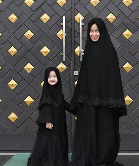 Baju Gamis Anak Bahan Katun Jepang Simple Renda Hitam