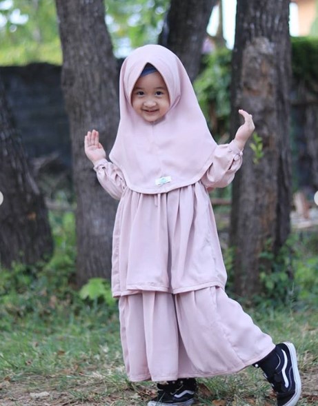 Baju Gamis Anak Bahan Katun Jepang Simple Rok Tumpuk Baby Cream