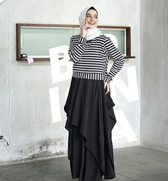 Baju Gamis Anak Muda Jaman Sekarang Stripe Rok Tumpuk Hitam