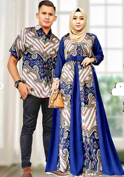 Baju Gamis Batik Kombinasi Satin untuk Remaja Belah Tengah Hitam Dark Blue