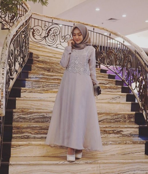 Baju Gamis Brokat Kombinasi Sifon Pendek Soft Grey Simple