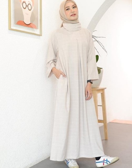 Baju Gamis Katun Jepang Polos Murah Aksen Neck Turtle Broken White
