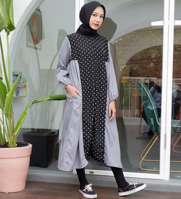 Baju Gamis Katun Jepang Polos Murah Kombinasi Polkadot Lengan Karet Hitam Grey