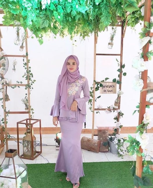 Baju Gamis Pesta Mewah Terkini Modern Satin Lengan Lonceng Lavender