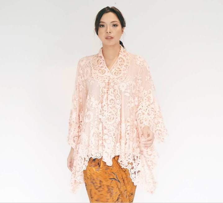 Baju Kebaya Brokat Atasan Blouse Modern Peach