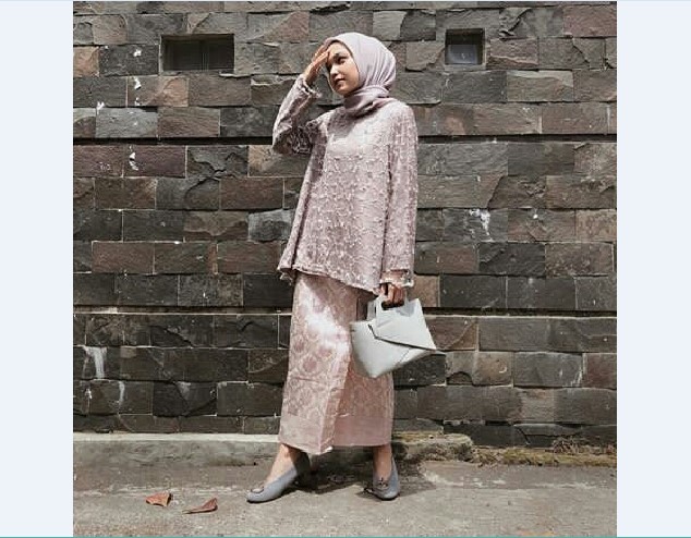 Baju Kebaya Brokat Atasan Blouse Silver