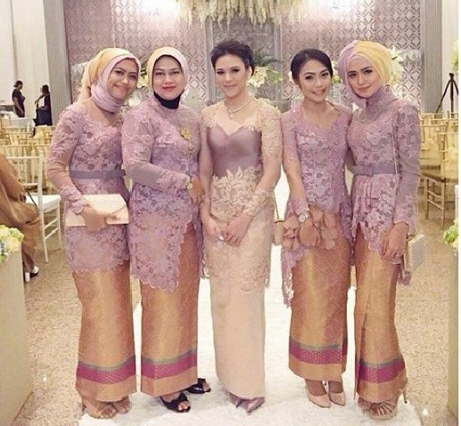 Baju Kebaya Brokat untuk Orang Gemuk Atasan Soft Ungu