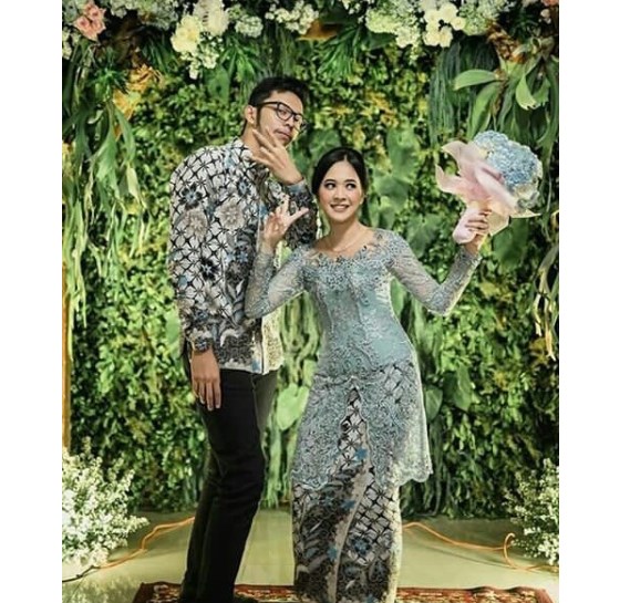 Baju Kebaya Couple Panjang Leher V Hijau Tosca