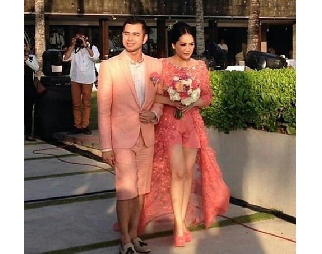 Baju Kebaya Couple Terbaru Model Lainnya