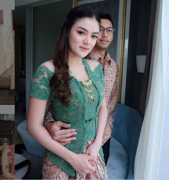 Baju Kebaya Kutubaru Brokat Pendek HIjau Tua