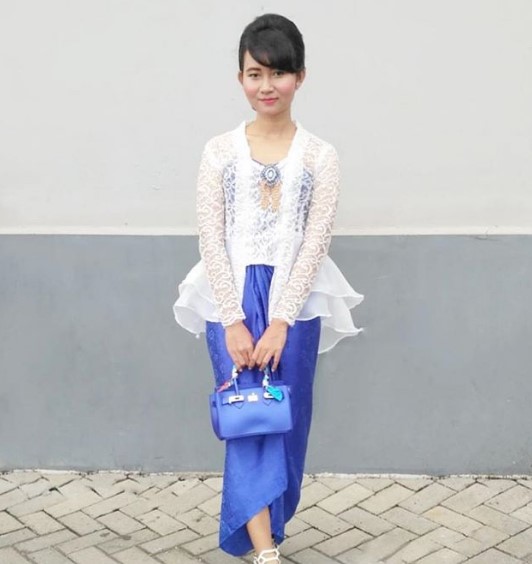 Baju Kebaya Kutubaru Kombinasi Brokat dan Organza Putih