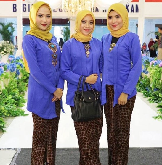 Baju Kebaya Kutubaru Satin Birel