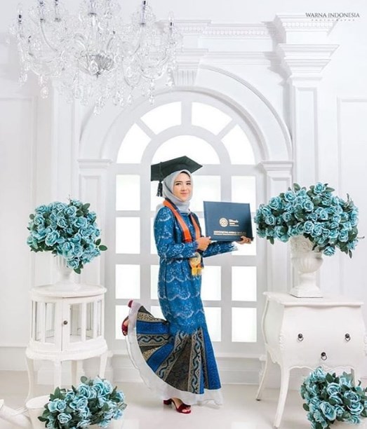 Baju Kebaya Wisuda Model Dress Duyung Songket