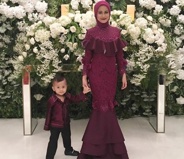 Dress Brokat Kombinasi Satin Model Duyung Sabrina Maroon