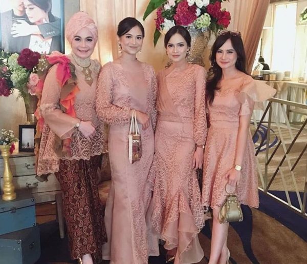 Dress Brokat Kombinasi Satin Model Duyung Selendang Peach Tua