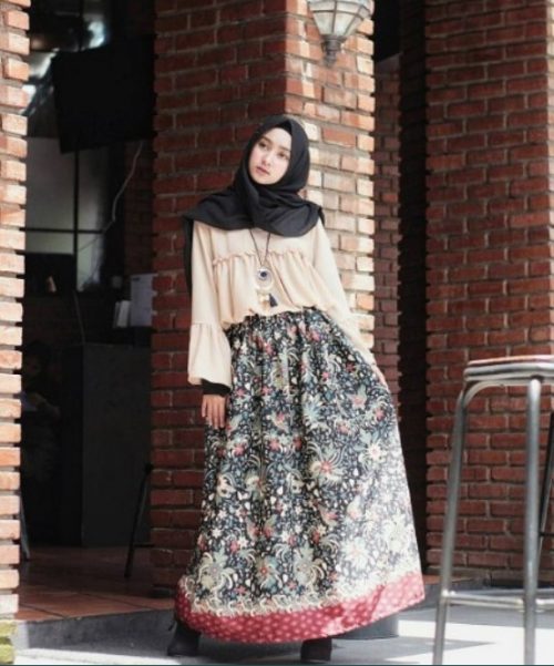 Gamis Batik Kombinasi Kain Polos Untuk Remaja Nude Cream