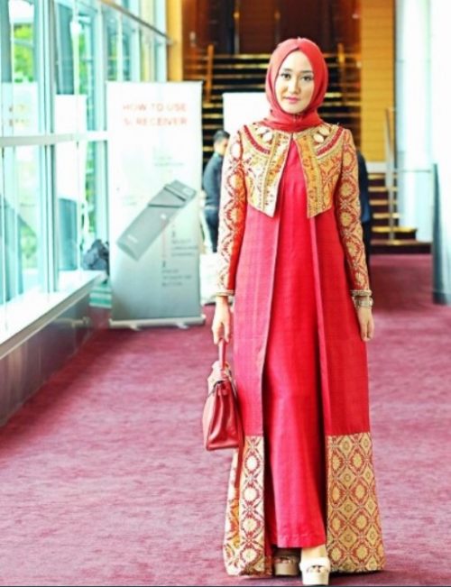 Gamis Batik Kombinasi Kain Polos Wanita Merah