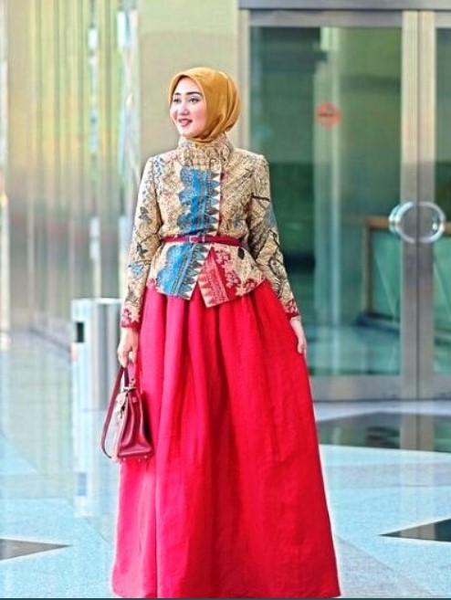 Gamis Batik Kombinasi Kain Polos Wanita Warna Merah