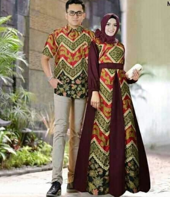 Gamis Batik Kombinasi Polos Modern Terbaru Rok Lebar Lengan Karet Maroon