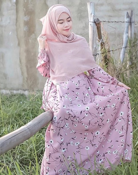 Gamis Katun Jepang Polos Kombinasi Terbaru Modern Floral Pink