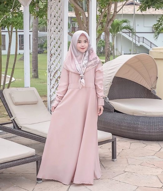 Gamis Katun Jepang Polos Kombinasi Terbaru Modern Simpel Nude Cream