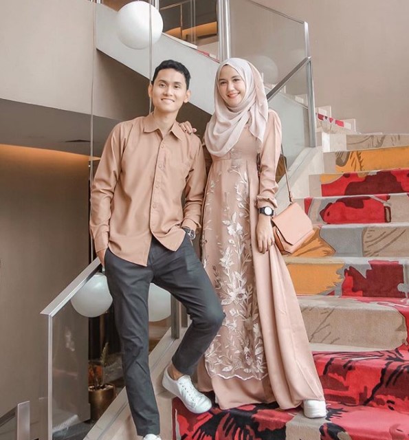 Gamis Modern untuk Anak Muda Terbaru Cream