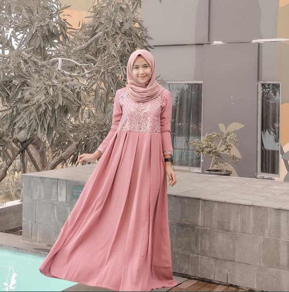 Gamis Modern untuk Anak Muda Terbaru Dusty Peach