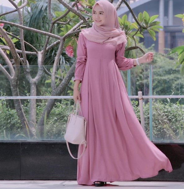 Gamis Modern untuk Anak Muda Terbaru Dusty Pink