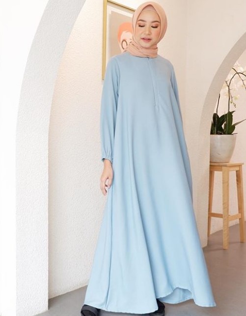 Gamis Muslimah Terbaru Untuk Remaja Masa Kini Simple Soft Blue