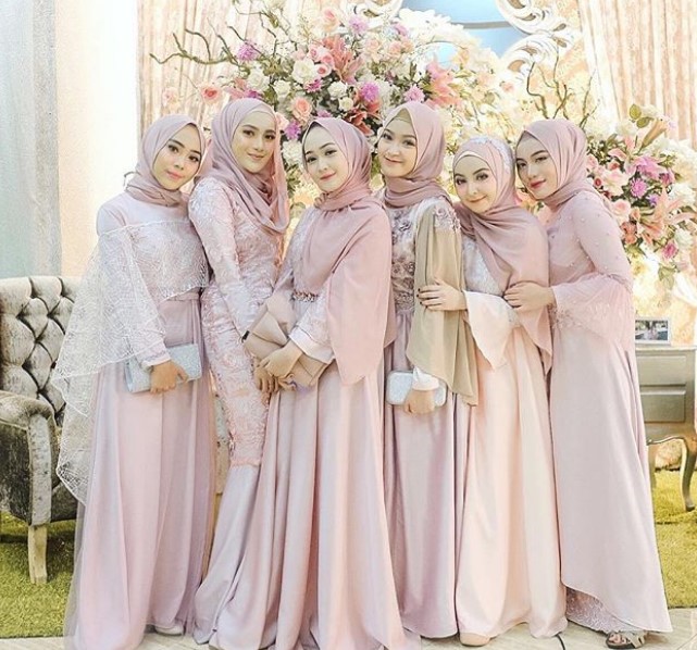 Gamis Pesta Brokat Kombinasi Sifon Mewah Soft Pink