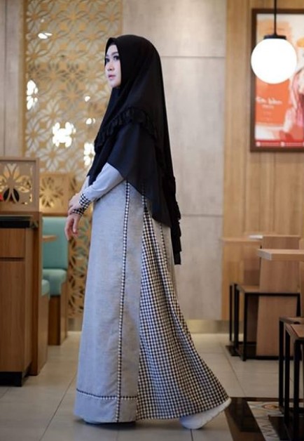 Grosir Gamis Syar’i Tanah Abang Terbaru Trendy Abu Muda Kotak Polos