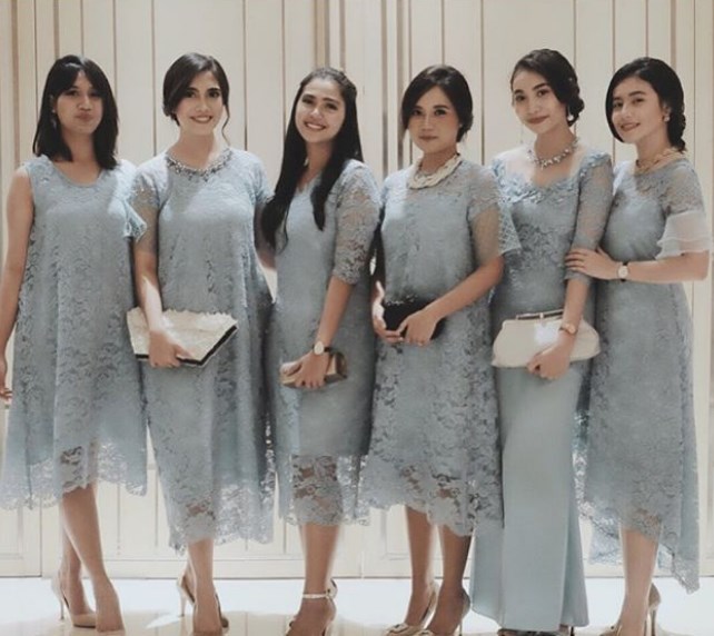 Kebaya Brokat Modern Model Tunic Soft Tosca