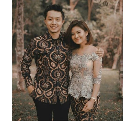 Kebaya Couple Brokat Payet Transparan Silver