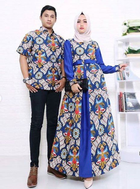 Koleksi Baju Gamis Batik Kombinasi Kain Polos Satin Modern Biru Elektrik