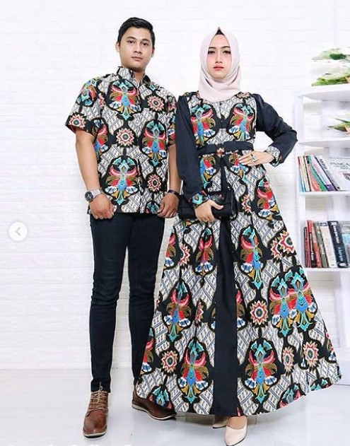 Koleksi Baju Gamis Batik Kombinasi Kain Polos Satin Modern Hitam