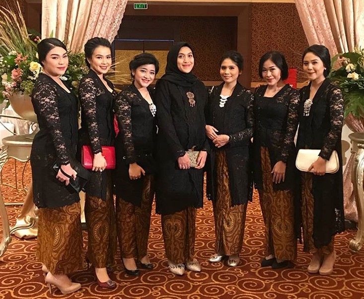 Long Dress Batik Kombinasi Brokat Hitam Coklat