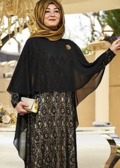 Long Dress Batik Kombinasi Brokat HitamLong Dress Batik Kombinasi Brokat Hitam