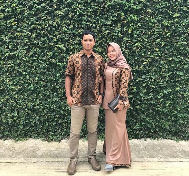 Model Baju Gamis Batik Kombinasi Blazer Terbaru Cream Coklat