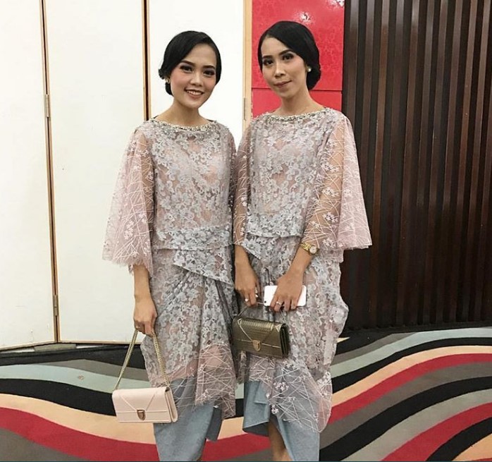 Model Baju Gamis Brokat Kombinasi Satin Broken White