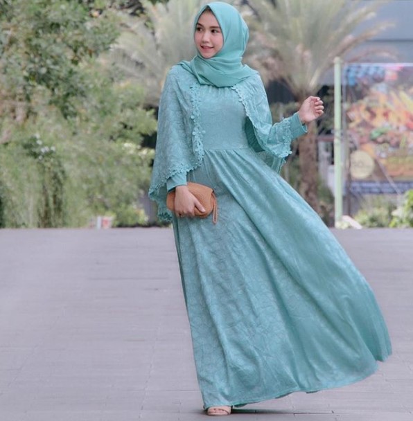 Model Baju Gamis Brokat Terbaru Biru Langit