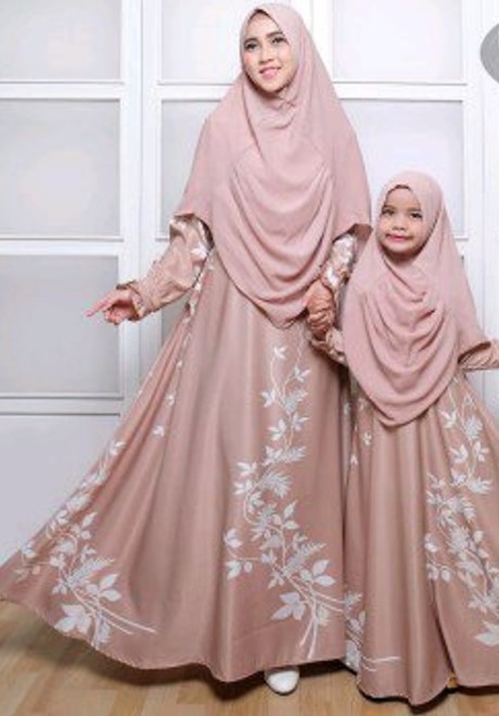 Model Baju Gamis Couple Ibu dan Anak Terbaru Motif Bunga Cream