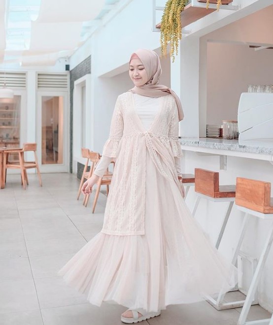 Model Baju Gamis Modern Anak Muda Masa Kini Outer Nude Cream