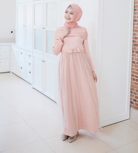 Model Baju Gamis Modern Anak Muda Masa Kini Sabrina Soft Peach